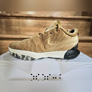 Nike Men's Lebron XXI Barbershop